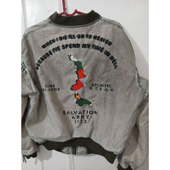 Zara collection womens medium gray graphic printed art wear bomber jacket - Picture 3 of 8